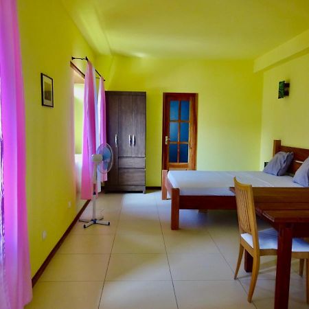 Apartment With Sea View Near The Beach And The Village Center! تارافال المظهر الخارجي الصورة