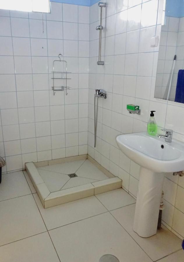 Apartment With Sea View Near The Beach And The Village Center! تارافال المظهر الخارجي الصورة